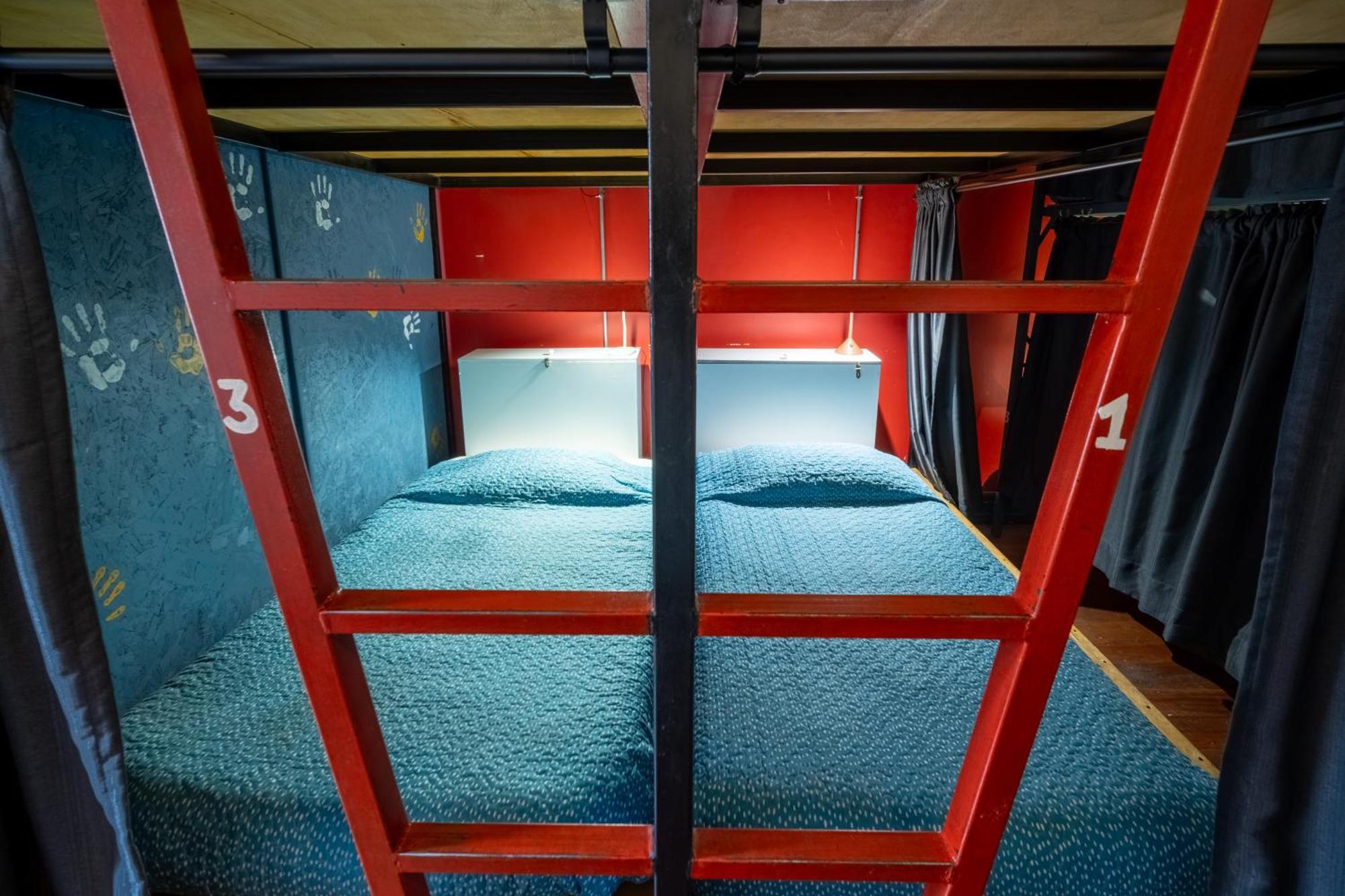 Maki Hostels & Suites ヴァルパライソ エクステリア 写真